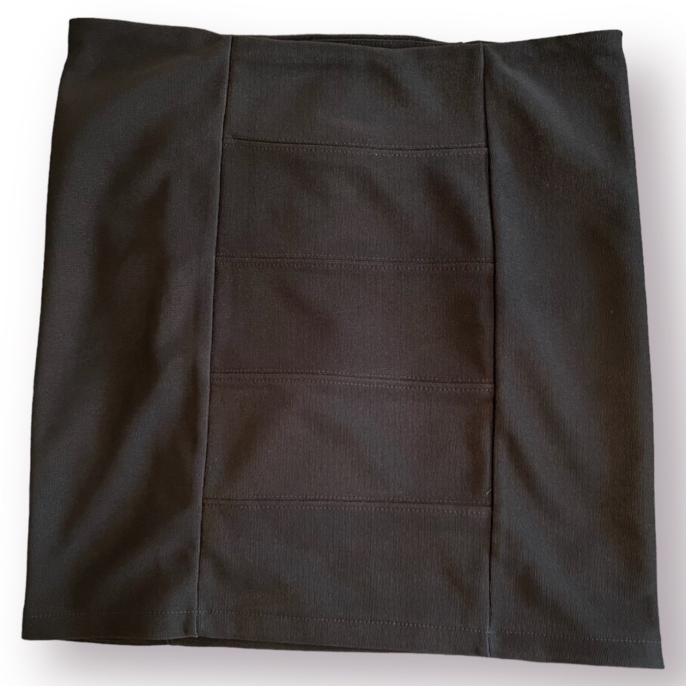 Guess Womens Black Mini Skirt Bodycon Size Small Fitted NWOT Short 90’s Y2K